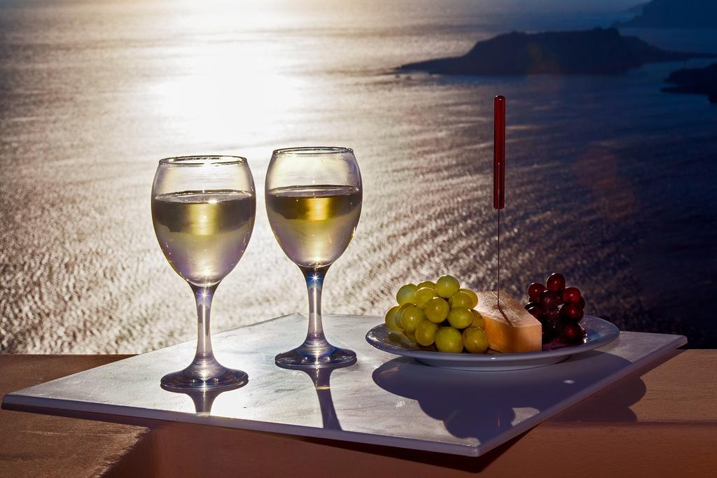 Santa Rinoula Suites Sea Sunset Views Adults Only Мегалохори Экстерьер фото